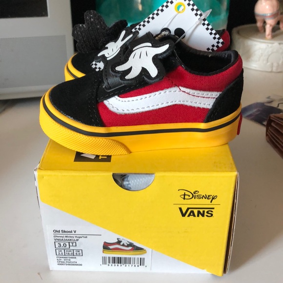 Vans Other - Vans Old Skool Mickey Mouse Hugs 3.0 Vans Other - Vans Old Skool Mickey Mouse Hugs 3.0
